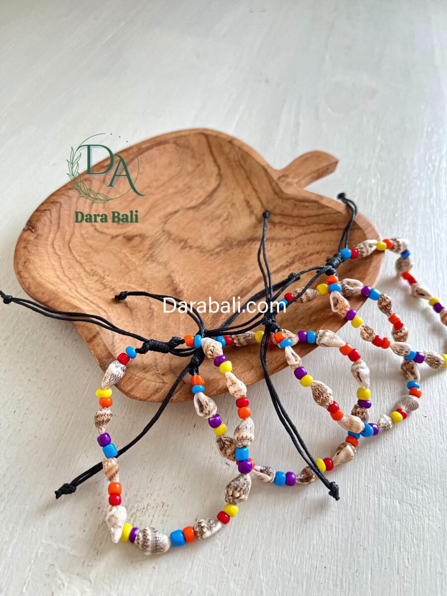 Shell Bravelet by Darabali