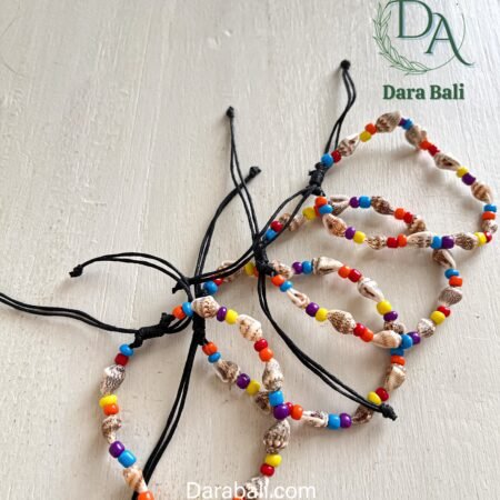 Shell Bracelet by Darabali